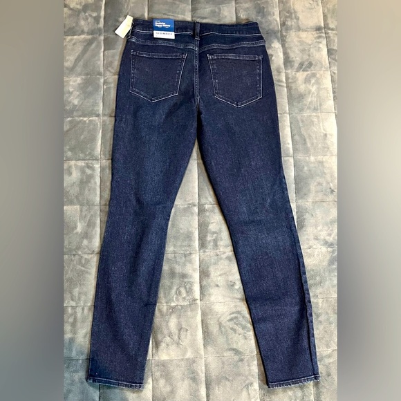 Old Navy Mid-Rise Rockstar Distressed Skinny Jeans NWT Women's Size 6 - Picture 2 of 5